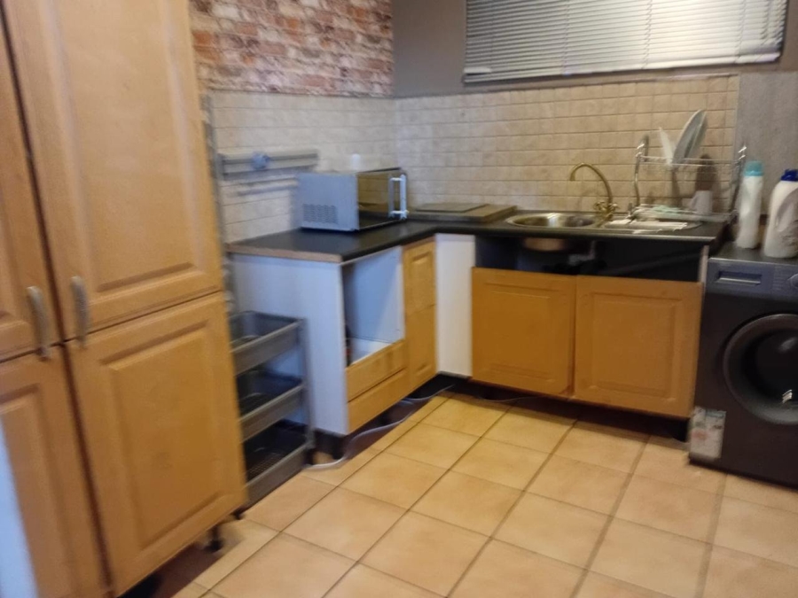 To Let 1 Bedroom Property for Rent in Parkdene Gauteng