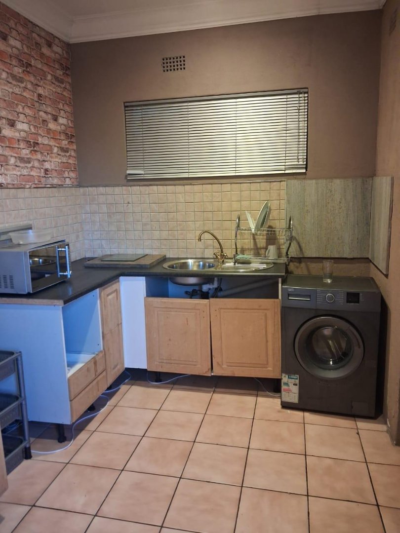 To Let 1 Bedroom Property for Rent in Parkdene Gauteng