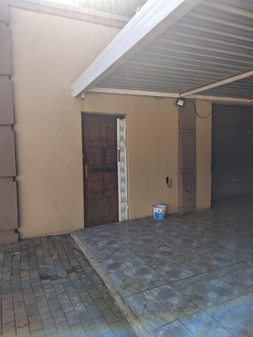 To Let 1 Bedroom Property for Rent in Parkdene Gauteng