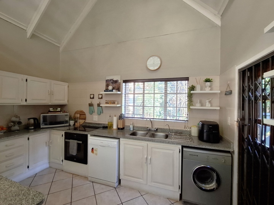 3 Bedroom Property for Sale in Eldoraigne Gauteng