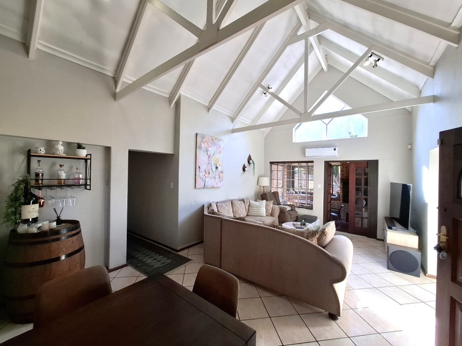 3 Bedroom Property for Sale in Eldoraigne Gauteng
