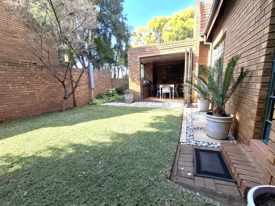 3 Bedroom Property for Sale in Eldoraigne Gauteng