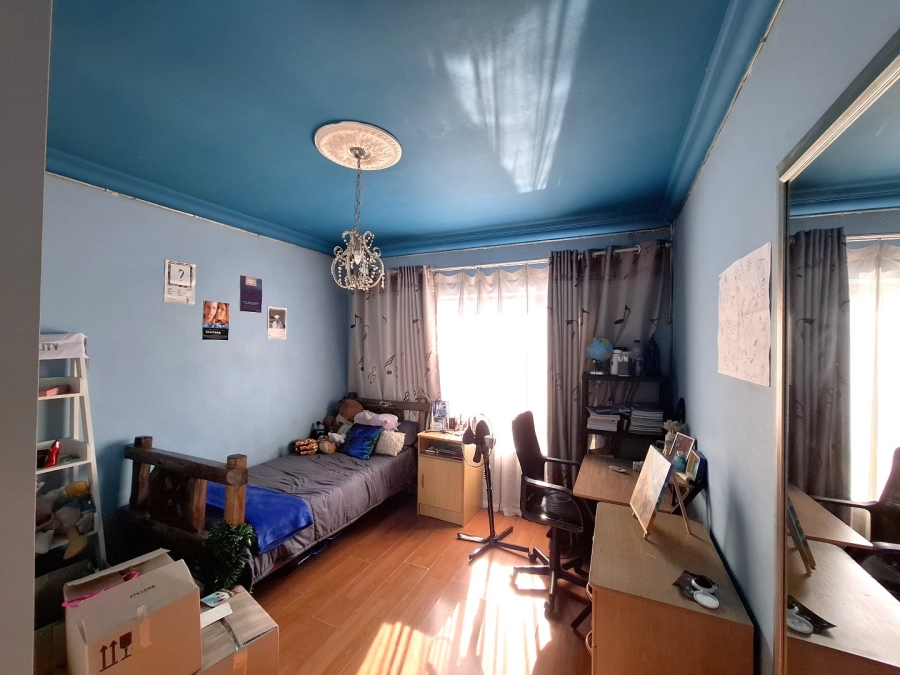 3 Bedroom Property for Sale in Raslouw Manor Gauteng