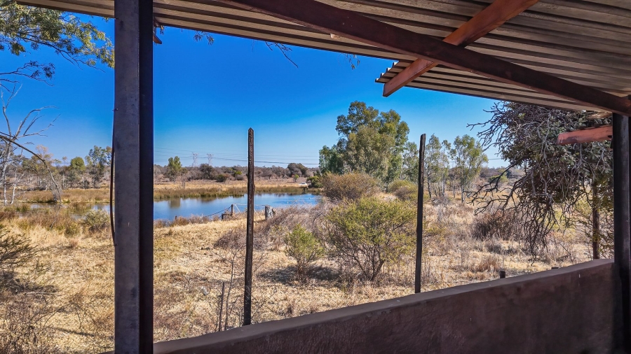 Commercial Property for Sale in Dinokeng Game Reserve Gauteng