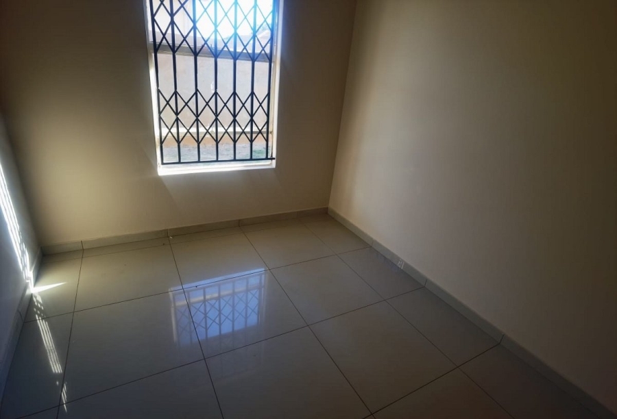 2 Bedroom Property for Sale in Crystal Park Gauteng