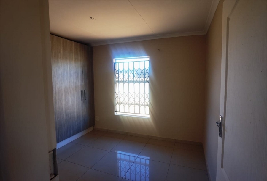 2 Bedroom Property for Sale in Crystal Park Gauteng