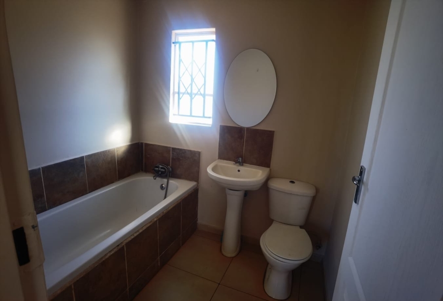 2 Bedroom Property for Sale in Crystal Park Gauteng