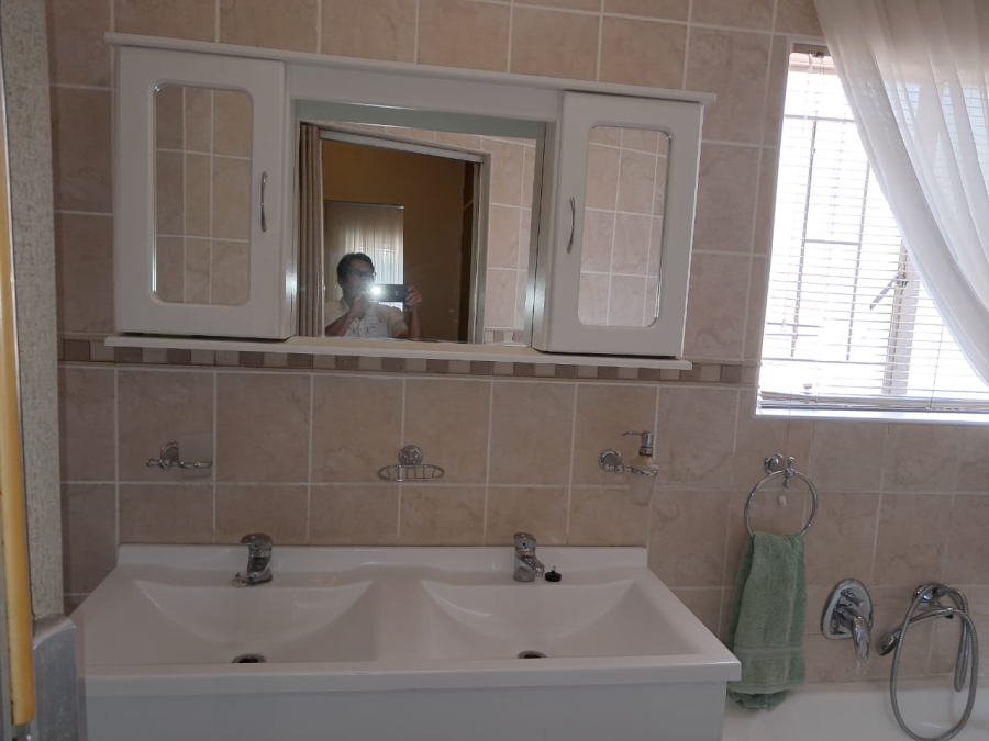 4 Bedroom Property for Sale in Wonderboom Gauteng