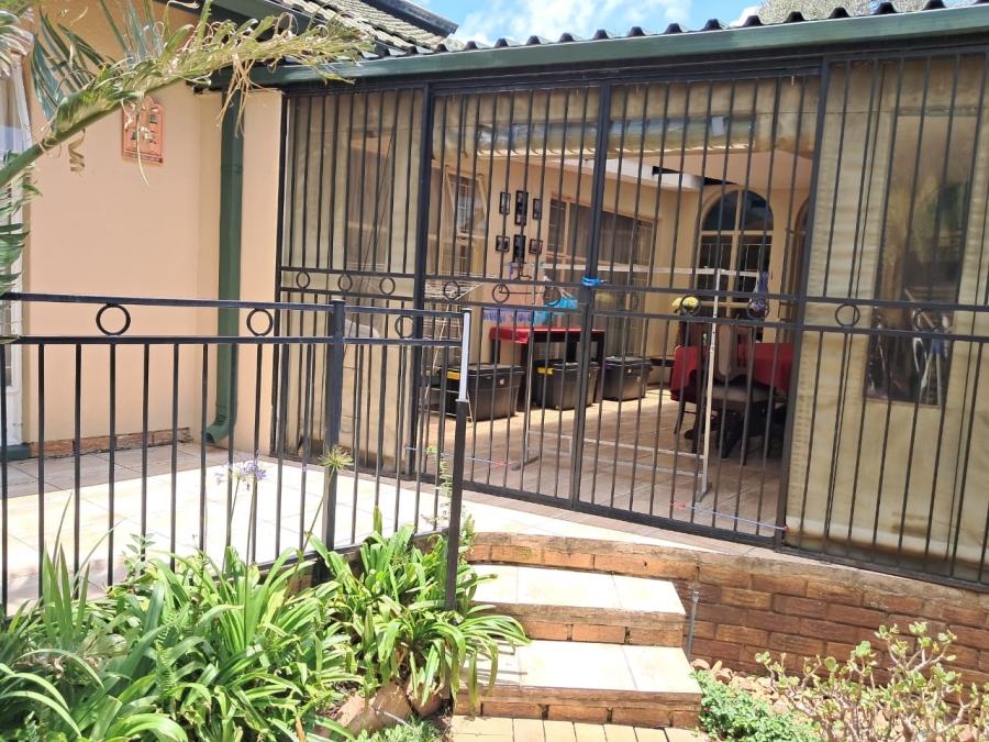 4 Bedroom Property for Sale in Wonderboom Gauteng