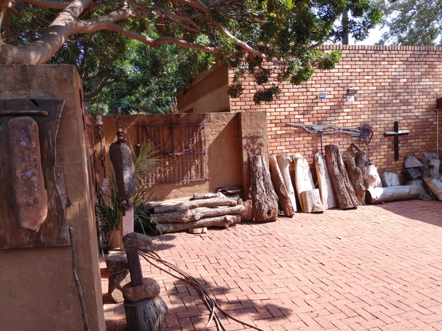 4 Bedroom Property for Sale in Amandasig Gauteng