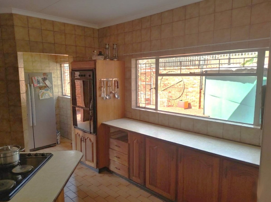 4 Bedroom Property for Sale in Amandasig Gauteng