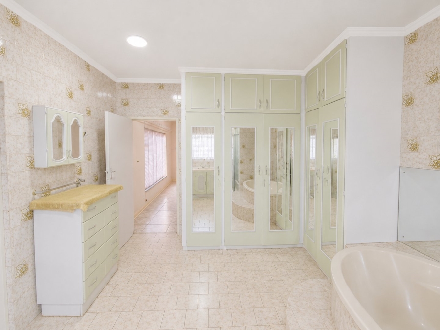 4 Bedroom Property for Sale in Primrose Gauteng