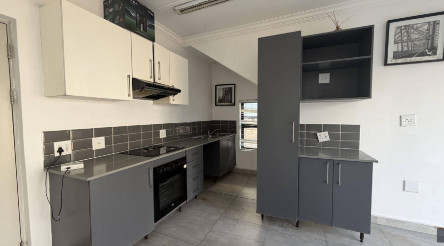 3 Bedroom Property for Sale in Thatchfield Close Gauteng