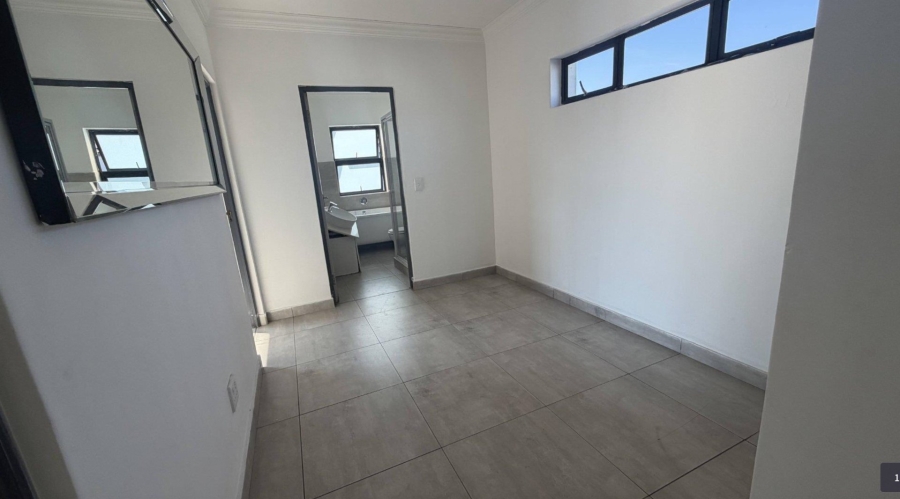 3 Bedroom Property for Sale in Thatchfield Close Gauteng