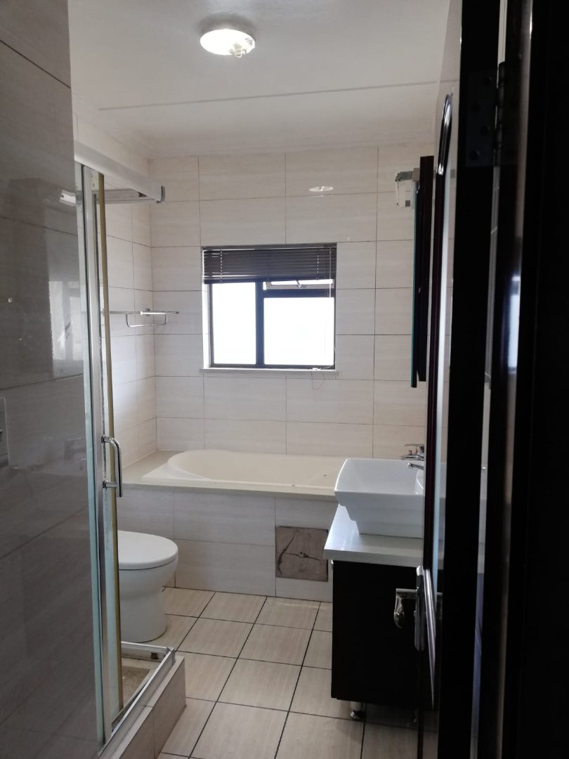 2 Bedroom Property for Sale in Summerset Gauteng