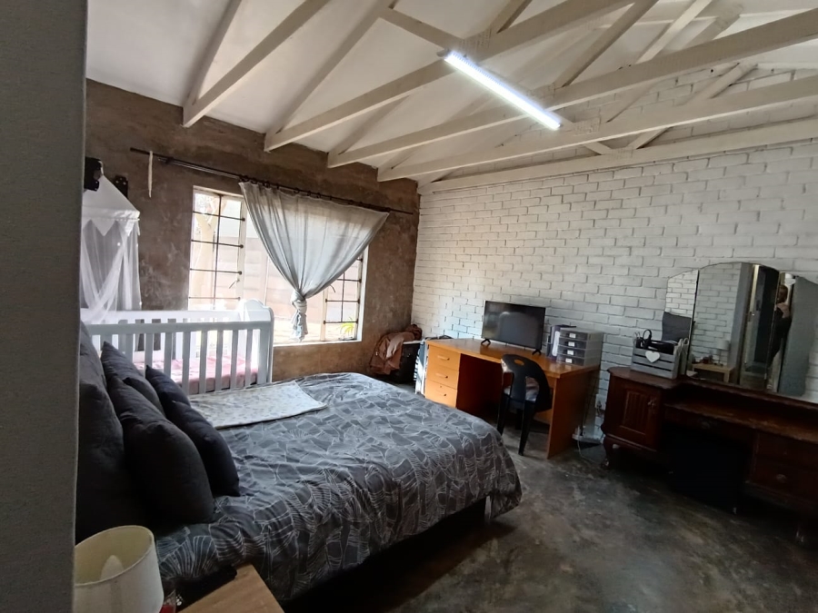 3 Bedroom Property for Sale in Rooihuiskraal Gauteng
