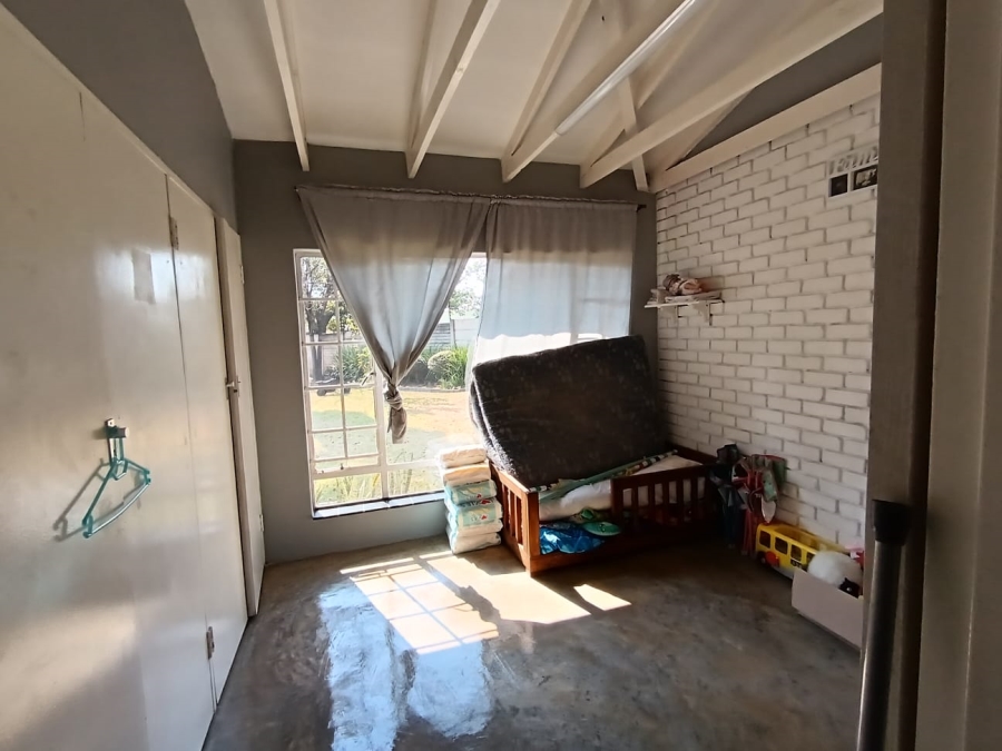 3 Bedroom Property for Sale in Rooihuiskraal Gauteng
