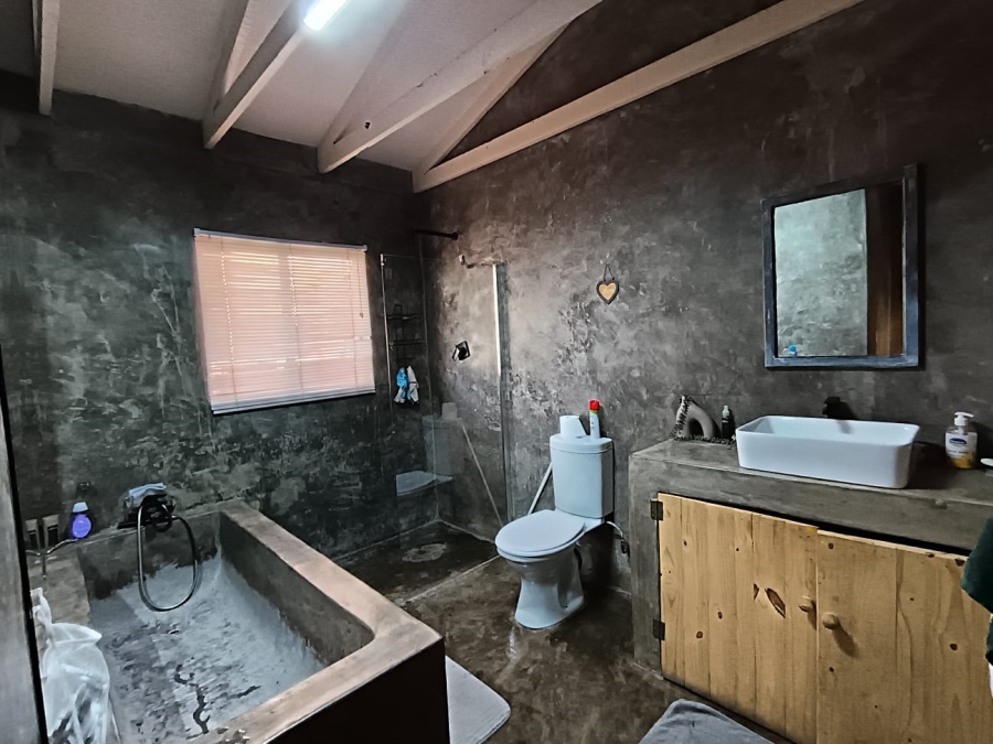 3 Bedroom Property for Sale in Rooihuiskraal Gauteng