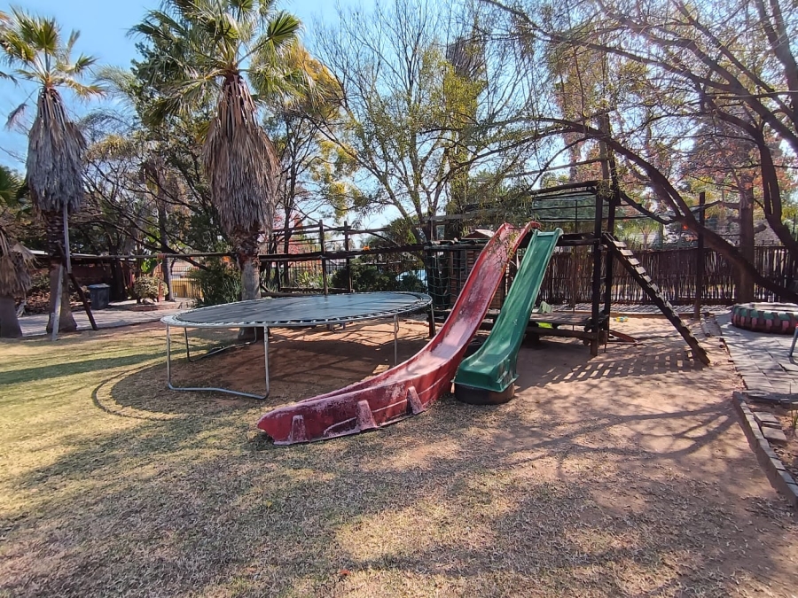 3 Bedroom Property for Sale in Rooihuiskraal Gauteng