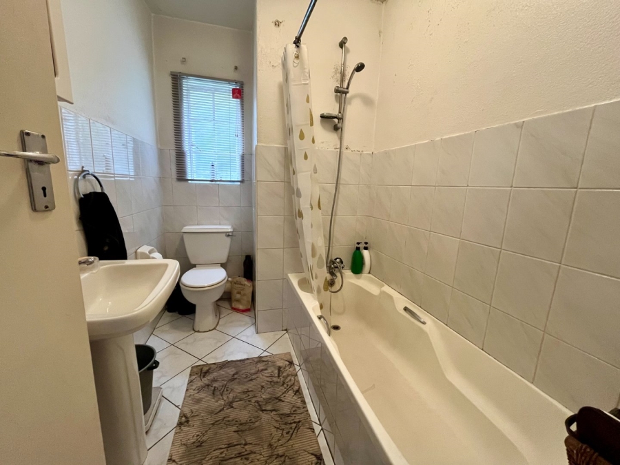 2 Bedroom Property for Sale in Paulshof Gauteng