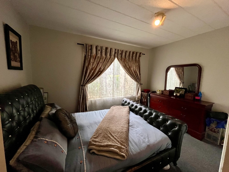 2 Bedroom Property for Sale in Paulshof Gauteng