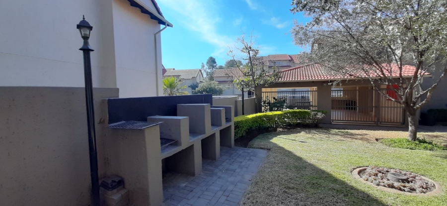 2 Bedroom Property for Sale in Paulshof Gauteng
