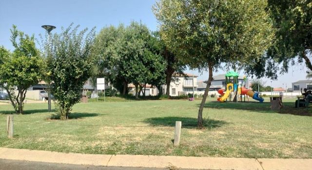 Commercial Property for Sale in Savannah Country Estate Gauteng