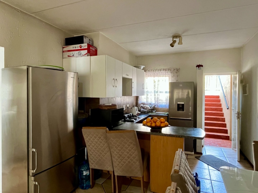 2 Bedroom Property for Sale in Paulshof Gauteng