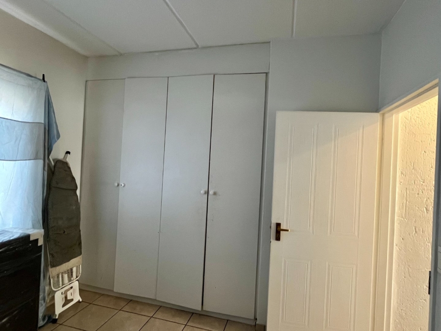 2 Bedroom Property for Sale in Paulshof Gauteng