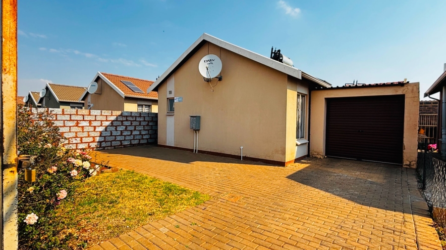 2 Bedroom Property for Sale in Sky City Gauteng
