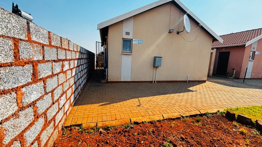 2 Bedroom Property for Sale in Sky City Gauteng