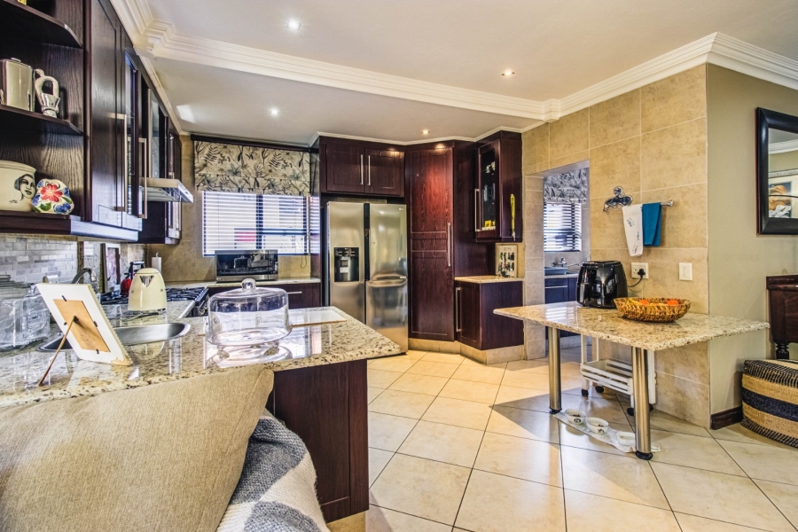 4 Bedroom Property for Sale in Rynfield Gauteng