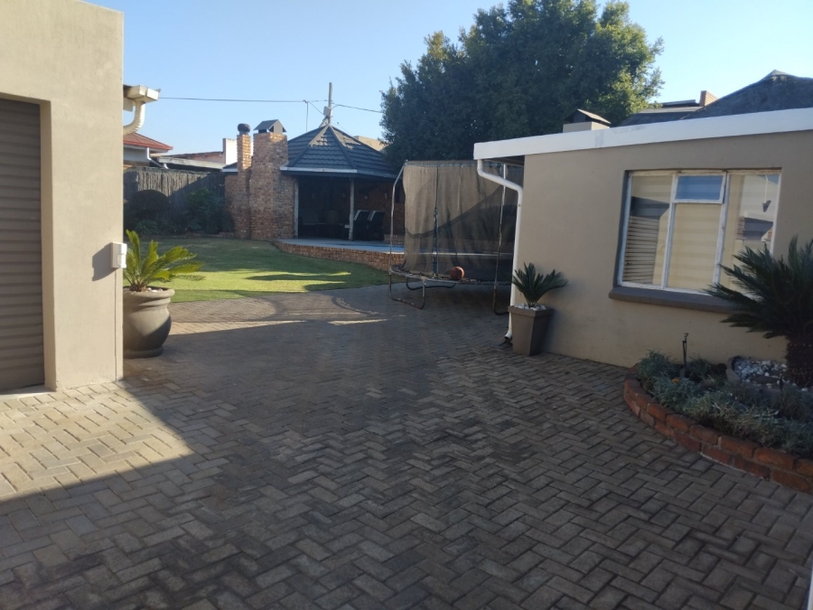 3 Bedroom Property for Sale in Homestead Gauteng