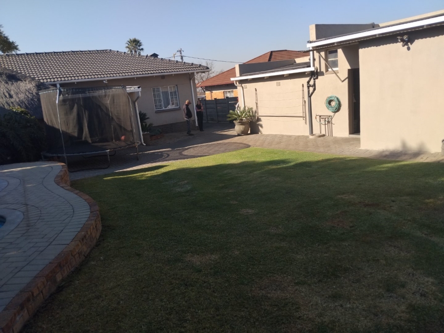 3 Bedroom Property for Sale in Homestead Gauteng
