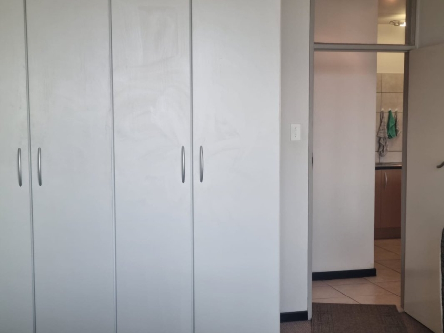 1 Bedroom Property for Sale in Elma Park Gauteng