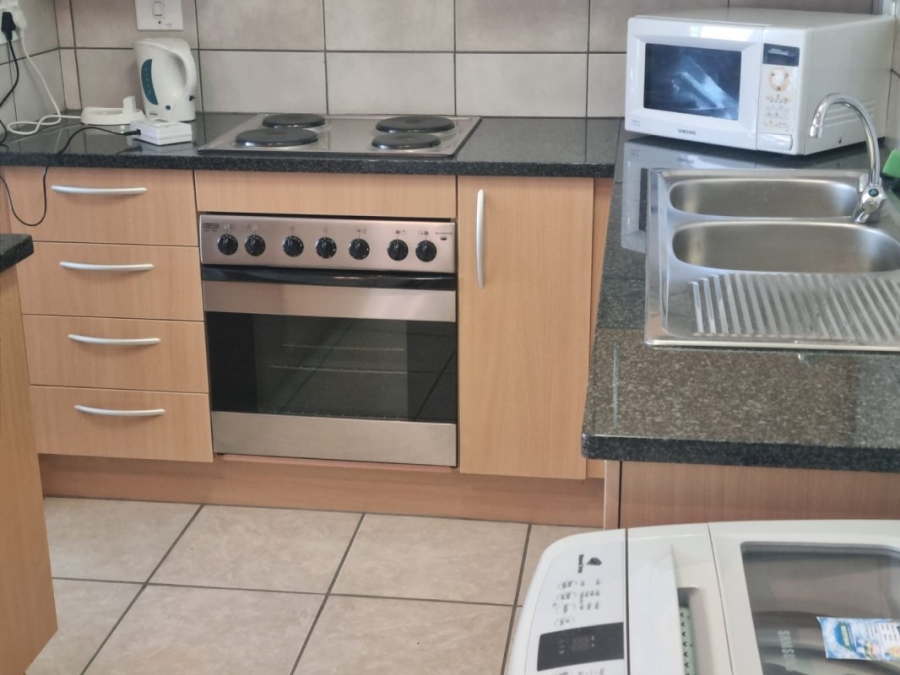 1 Bedroom Property for Sale in Elma Park Gauteng