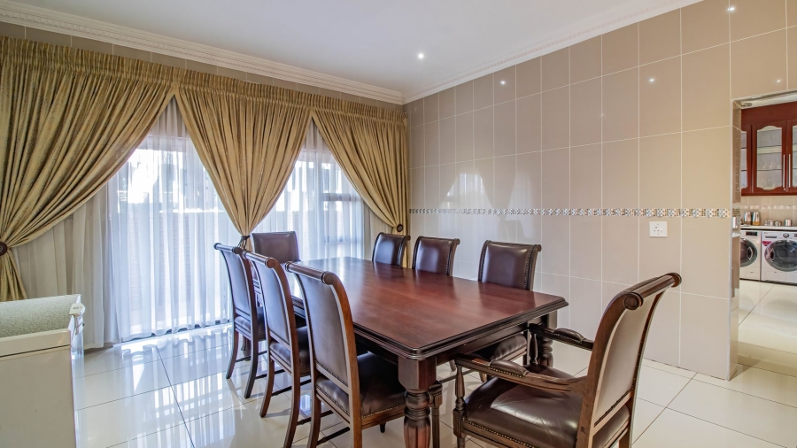 7 Bedroom Property for Sale in Meyersdal Nature Estate Gauteng