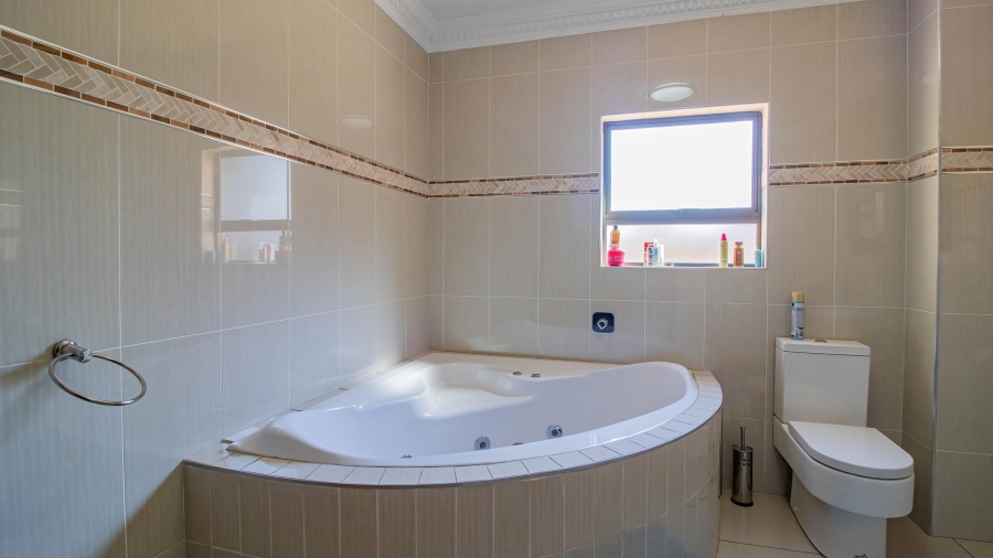 7 Bedroom Property for Sale in Meyersdal Nature Estate Gauteng