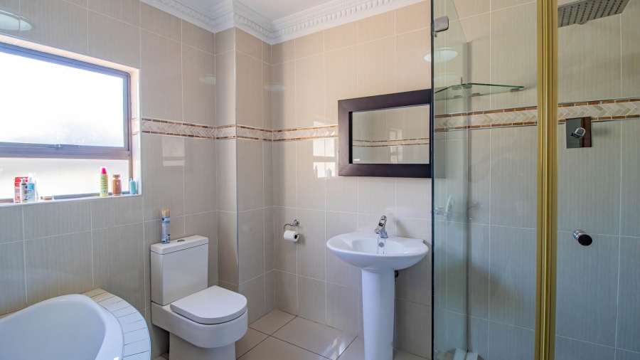 7 Bedroom Property for Sale in Meyersdal Nature Estate Gauteng