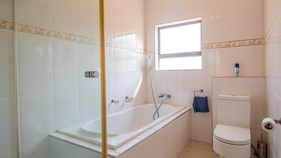 7 Bedroom Property for Sale in Meyersdal Nature Estate Gauteng