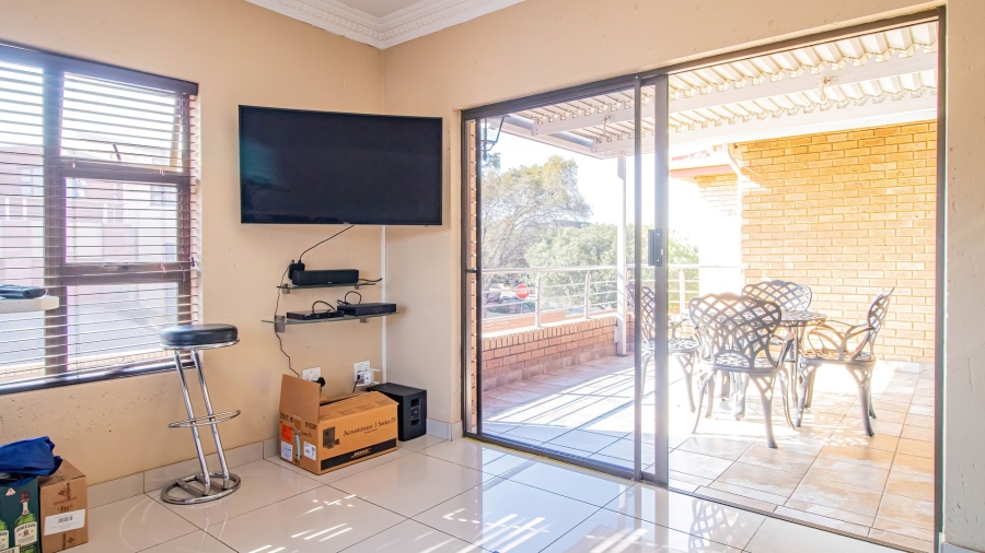 7 Bedroom Property for Sale in Meyersdal Nature Estate Gauteng