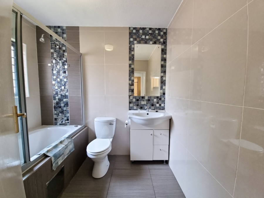 2 Bedroom Property for Sale in New Market Park Gauteng