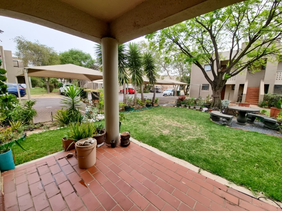 2 Bedroom Property for Sale in New Market Park Gauteng