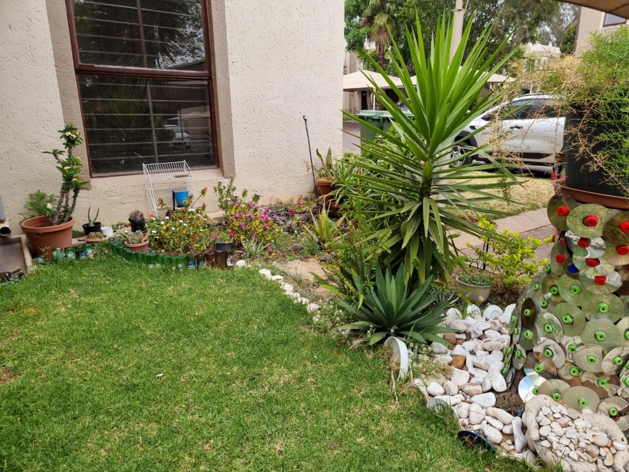2 Bedroom Property for Sale in New Market Park Gauteng
