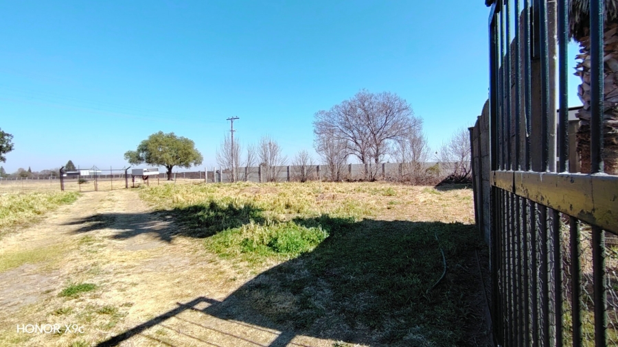 Commercial Property for Sale in Mooilande Gauteng