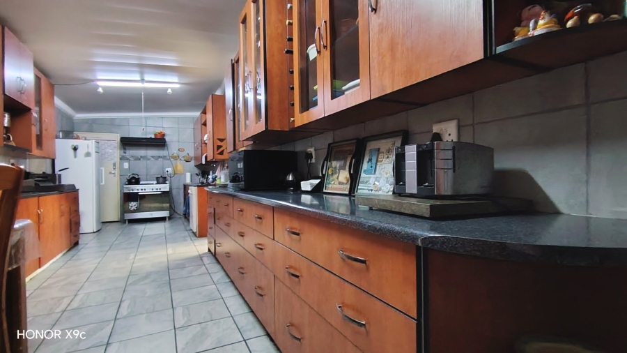 Commercial Property for Sale in Mooilande Gauteng