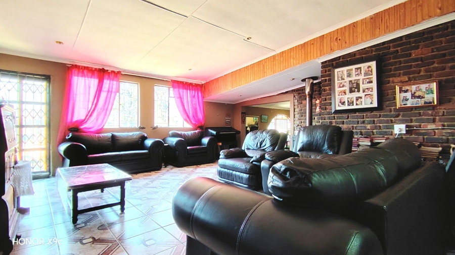 Commercial Property for Sale in Mooilande Gauteng