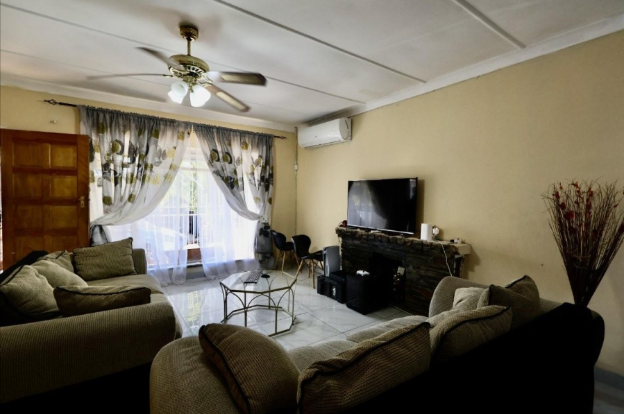 3 Bedroom Property for Sale in Woodmere Gauteng