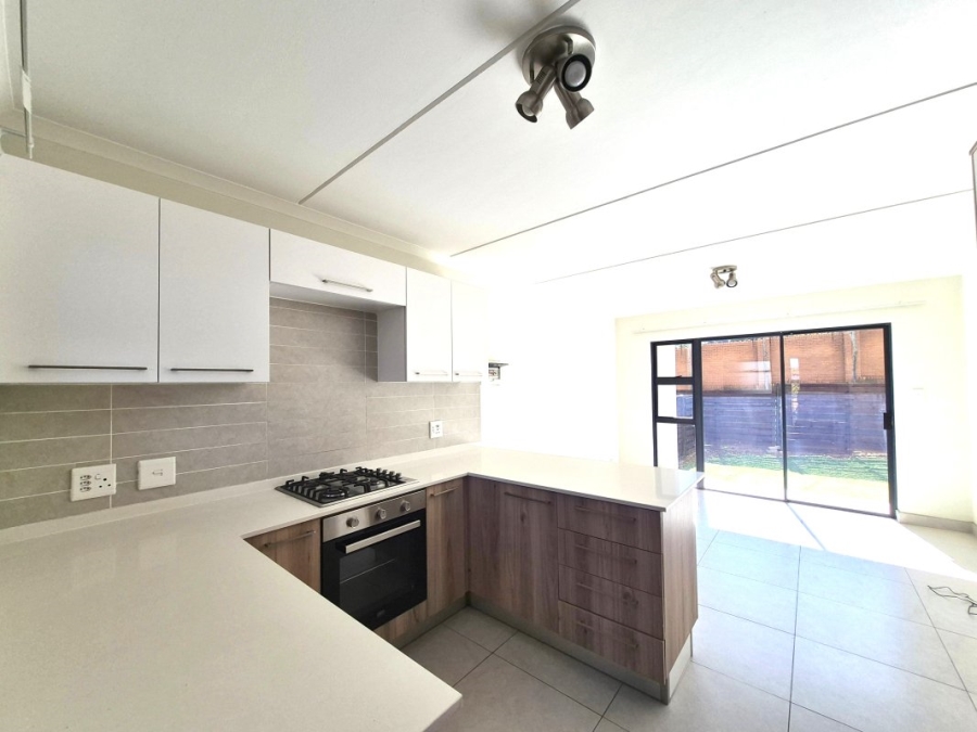 1 Bedroom Property for Sale in Modderfontein Gauteng