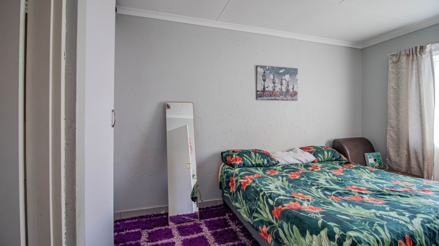 2 Bedroom Property for Sale in Greenstone Hill Gauteng